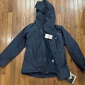 Patagonia Smolder Blue Ski Jacket